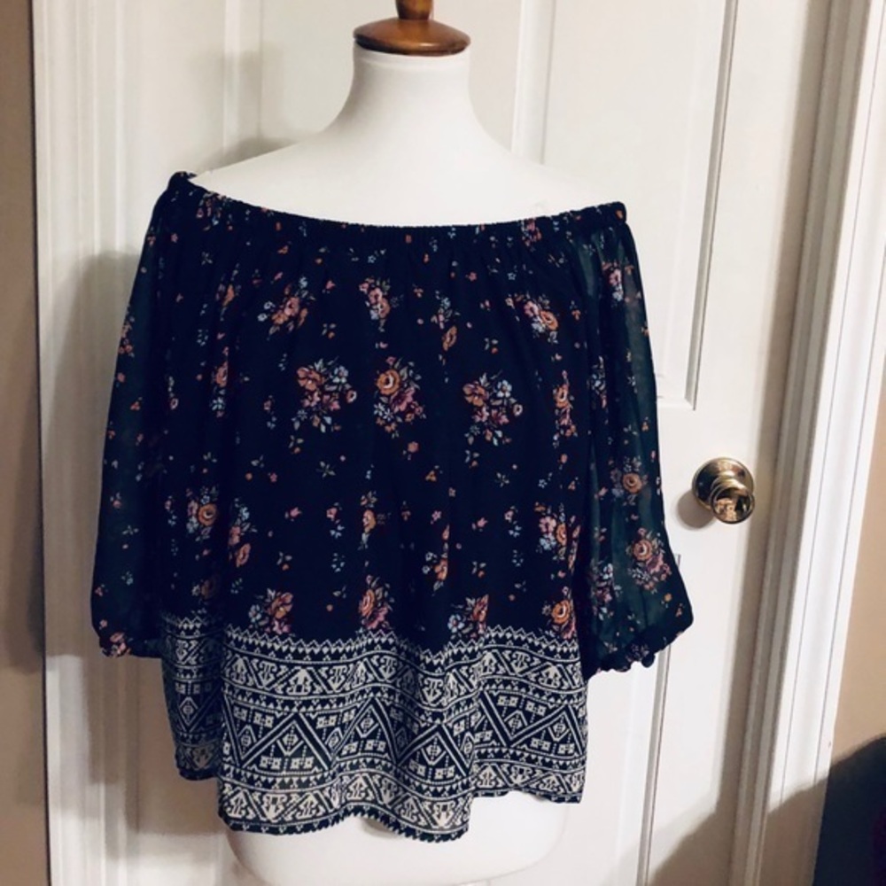 Active USA Women’s Cold Shoulder Shirt